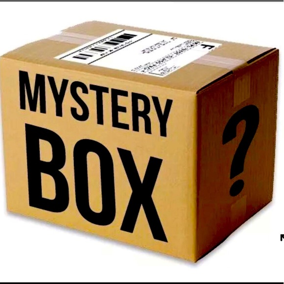 Sneaker/supreme mixed mystery box - Picture 1 of 6